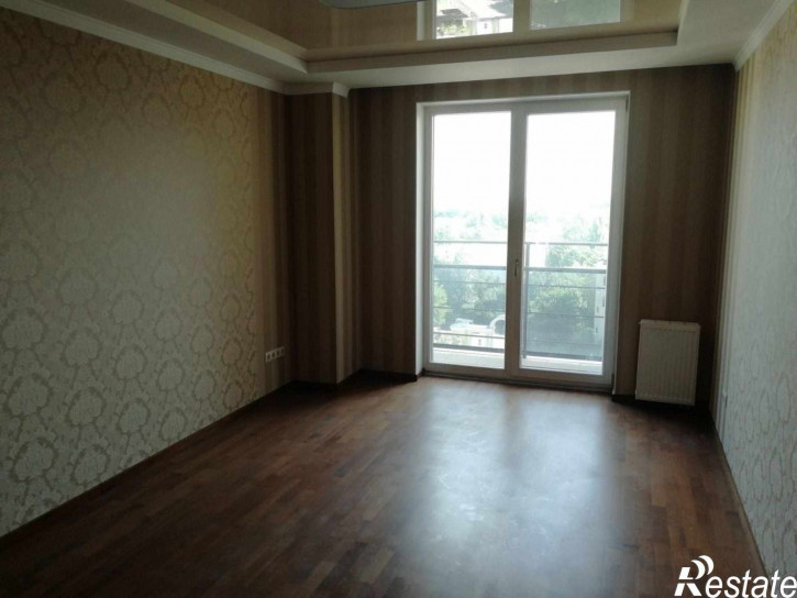 4-комн квартира Сержанта Колоскова ул, 8