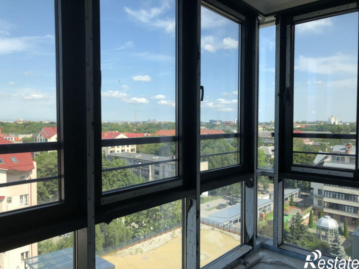 3-комн квартира Сержанта Колоскова ул, 8