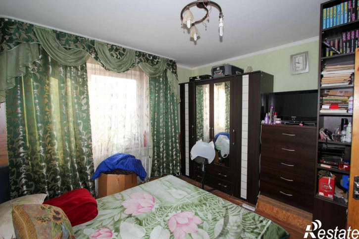 5-комн квартира А.Суворова ул, 2