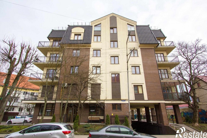 3-комн квартира Алябьева ул, 36