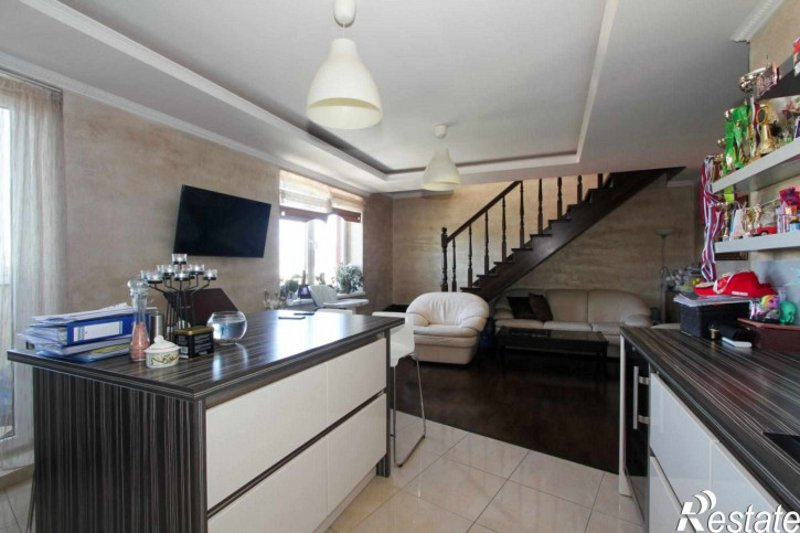 3-комн квартира Курганская ул, 3