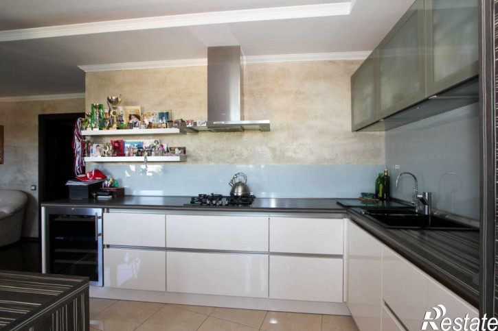 3-комн квартира Курганская ул, 3