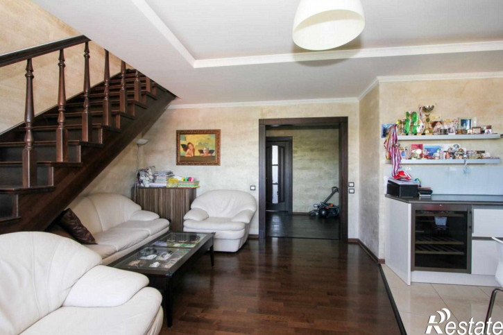 3-комн квартира Курганская ул, 3