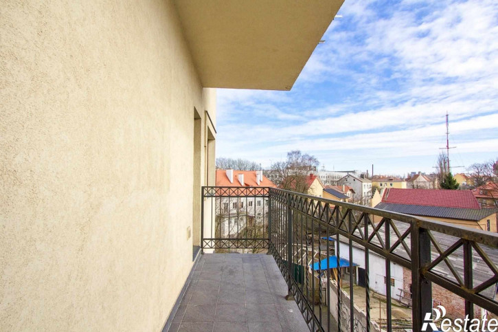 3-комн квартира Алябьева ул, 36