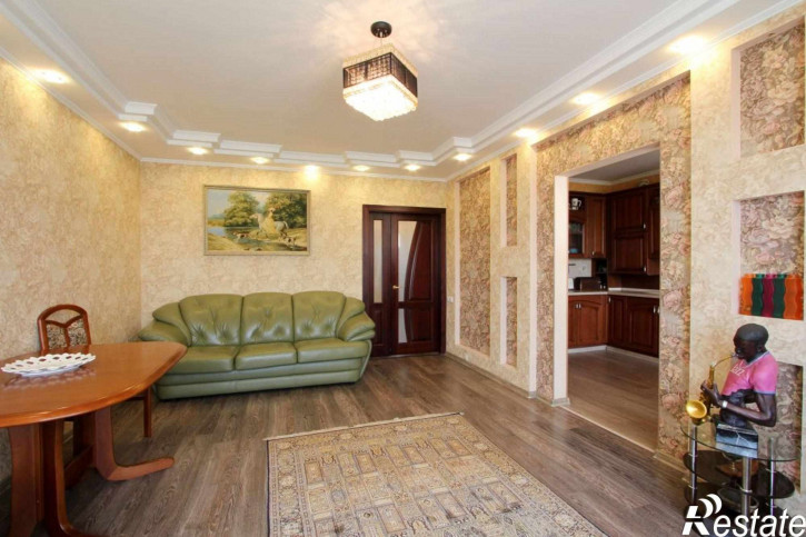 3-комн квартира Щорса пер, 1