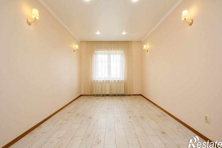 3-комн квартира Алябьева ул, 36