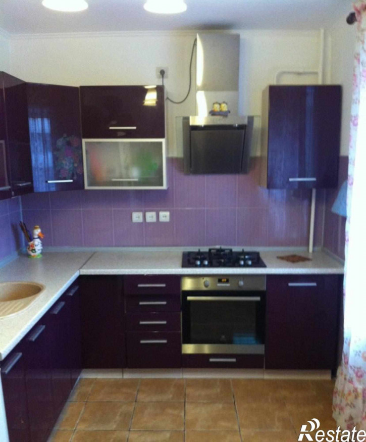 4-комн квартира Ростовская ул, 28