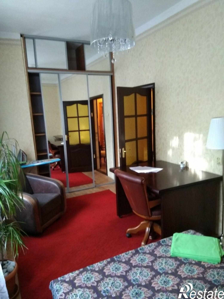 2-комн квартира Минина и Пожарского ул, 16