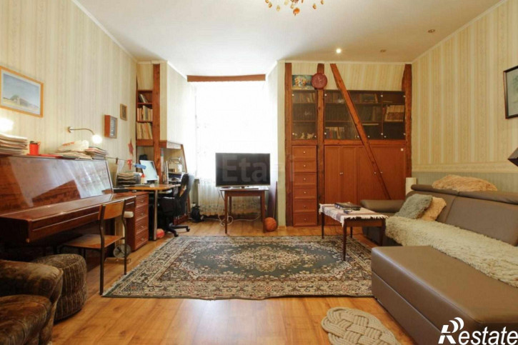 5-комн квартира Тельмана ул, 34 А
