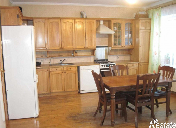 3-комн квартира Озерная ул, 15
