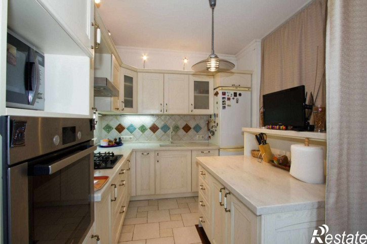 2-комн квартира Колхозная ул, 24