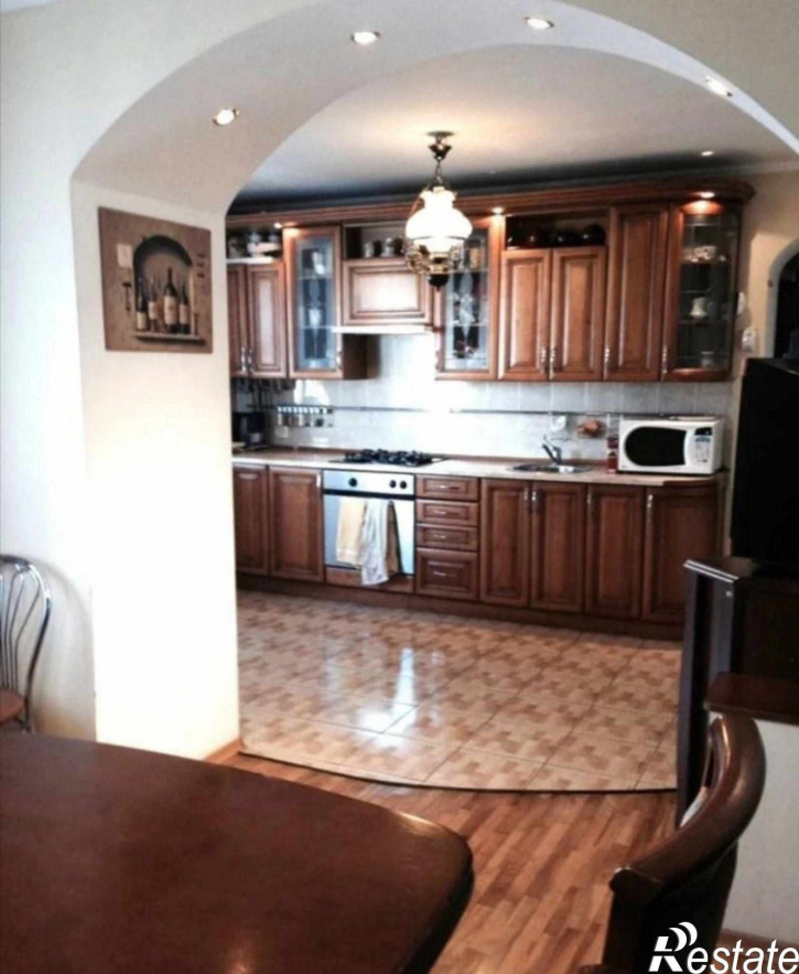 5-комн квартира Комсомольская ул, 102