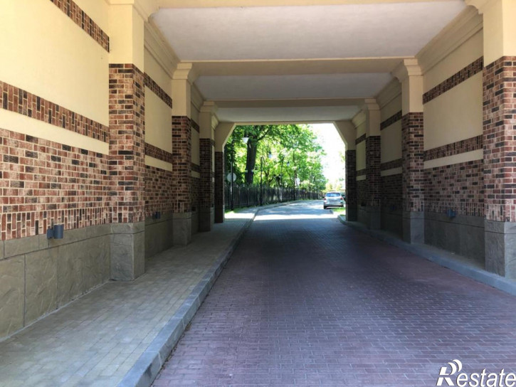 3-комн квартира Каштановая аллея ул, 42