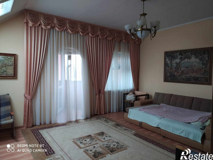 4-комн квартира Озерная ул, 12