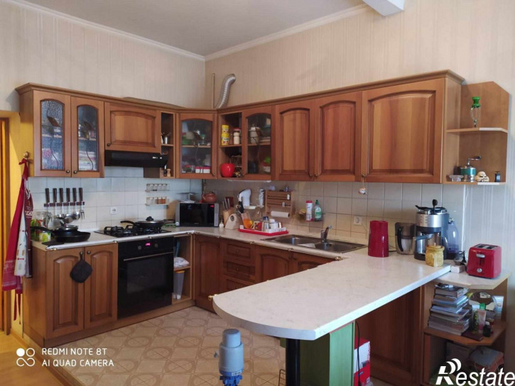 4-комн квартира Озерная ул, 12