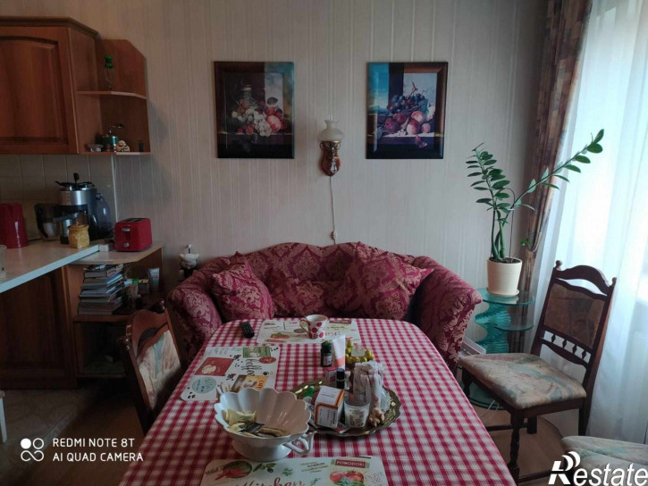 4-комн квартира Озерная ул, 12