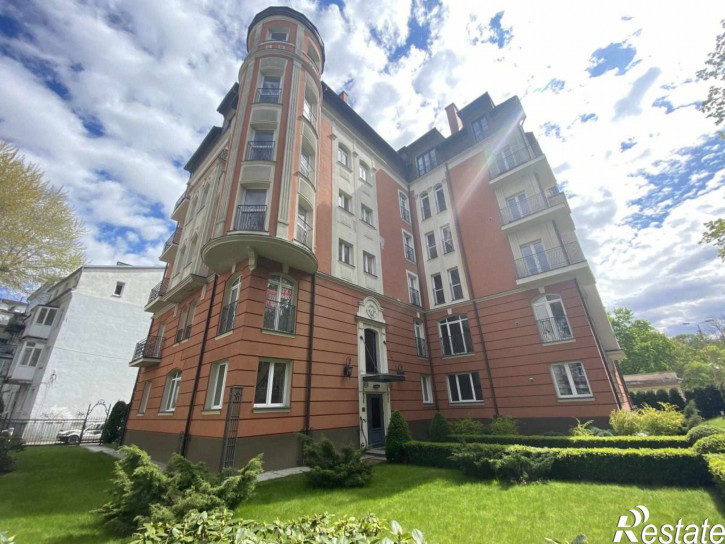 4-комн квартира Октябрьский 2-й проезд, 5