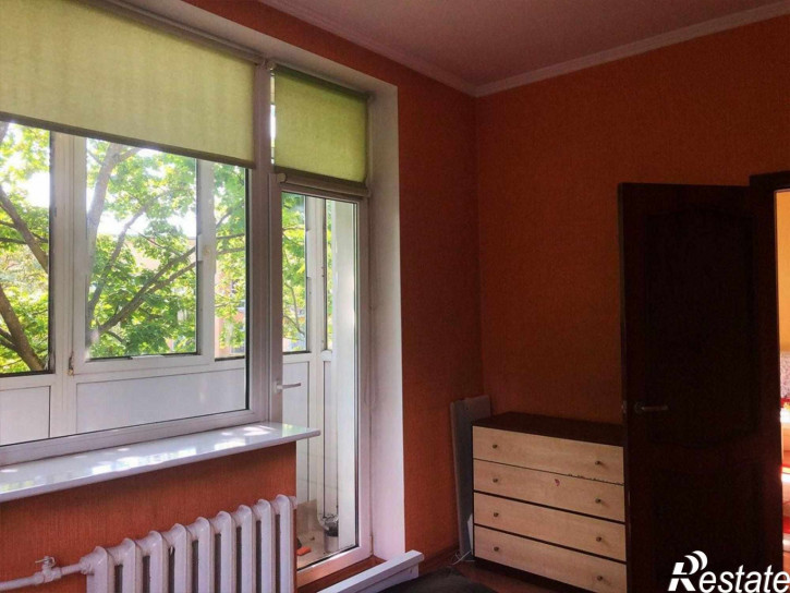 3-комн квартира Ушинского ул, 1