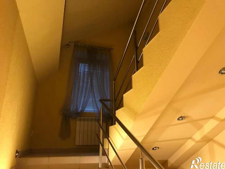 2-комн квартира Репина ул, 2а