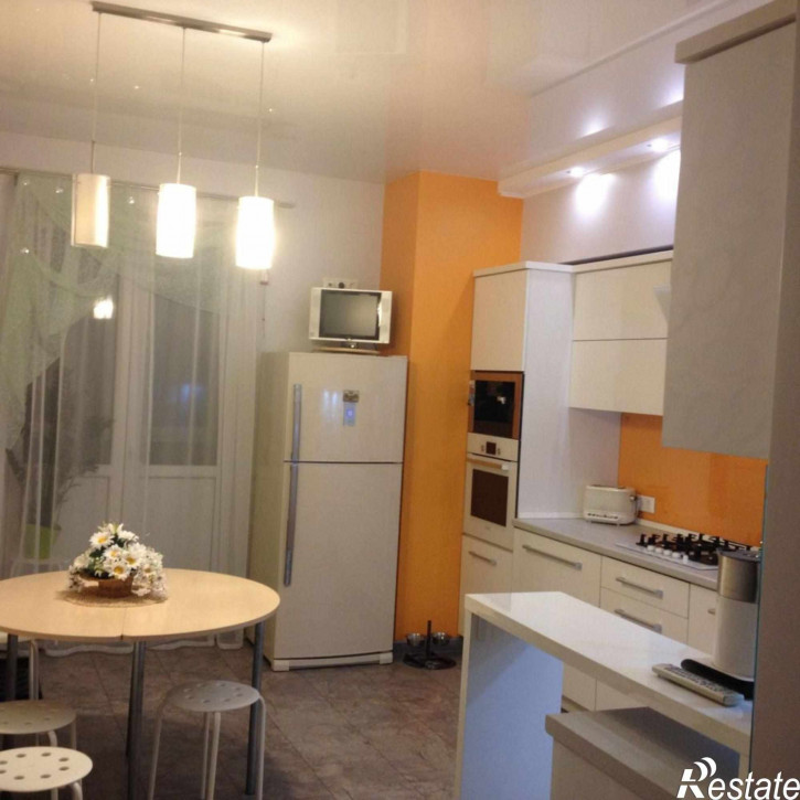 4-комн квартира Бровцева ул, 11а