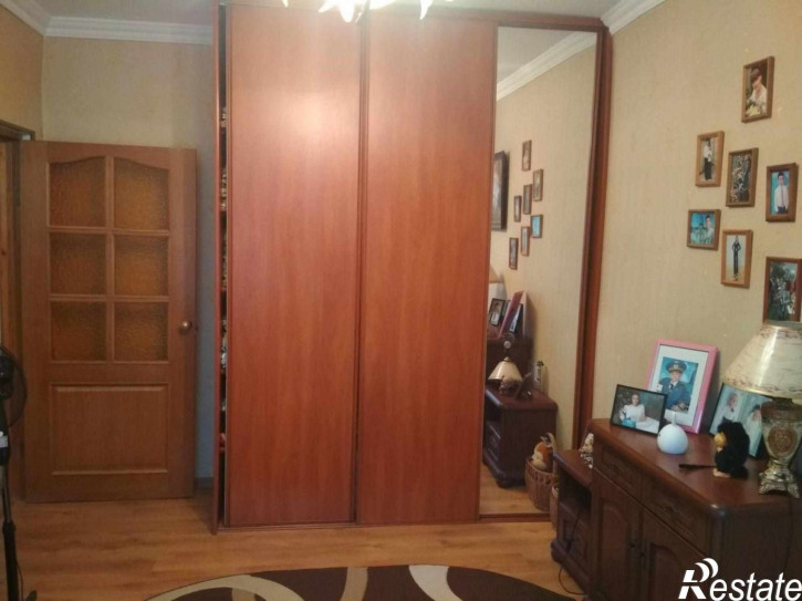 2-комн квартира Космонавта Леонова ул, 59