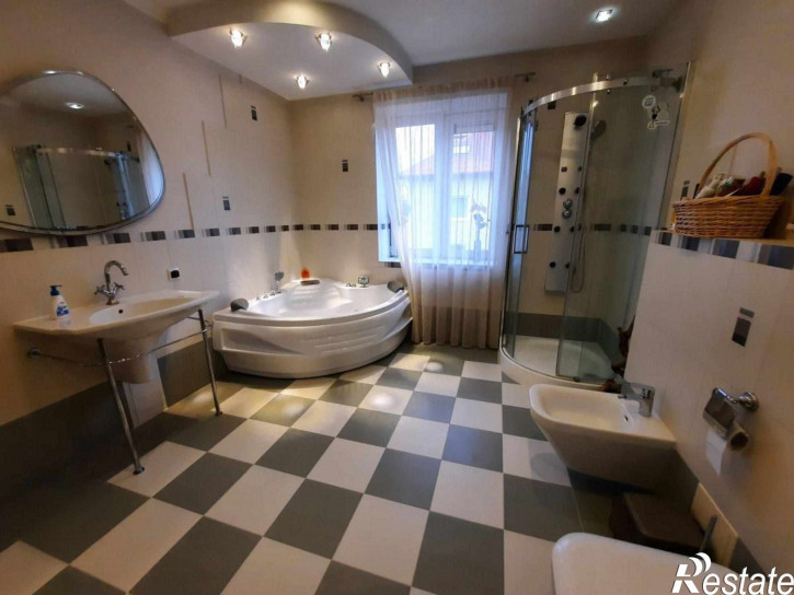 3-комн квартира Ростовская ул, 7