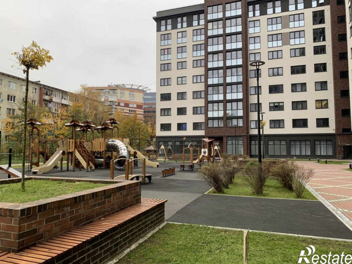 4-комн квартира Уральская ул, 20