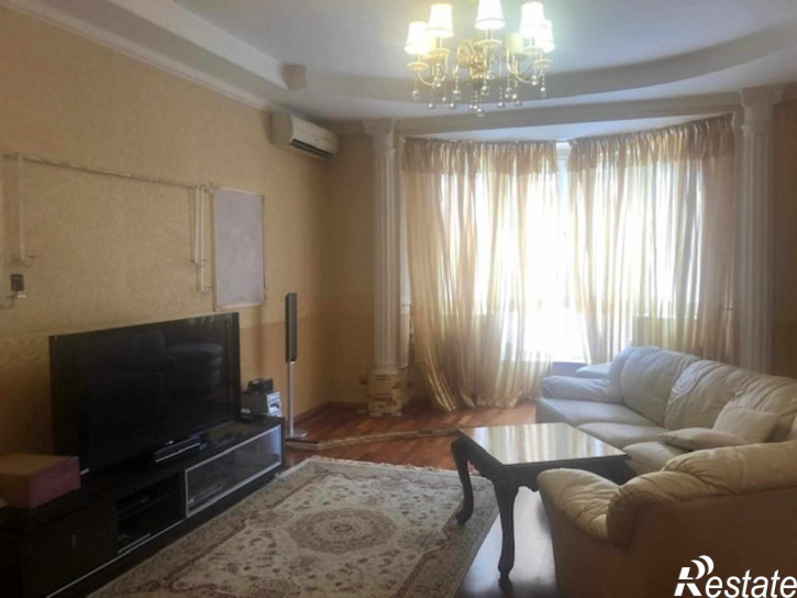 3-комн квартира Сержанта Колоскова ул, 6 А