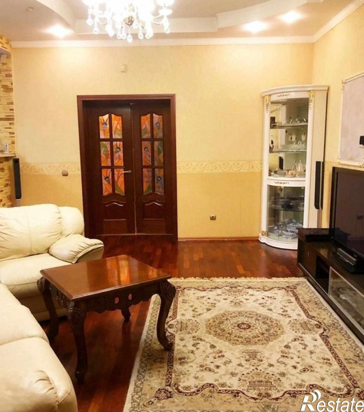 3-комн квартира Сержанта Колоскова ул, 6 А