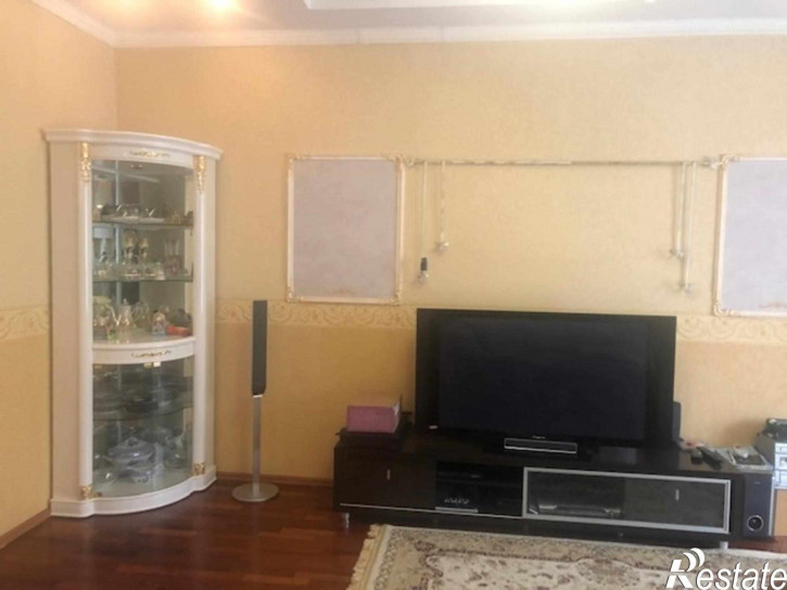 3-комн квартира Сержанта Колоскова ул, 6 А