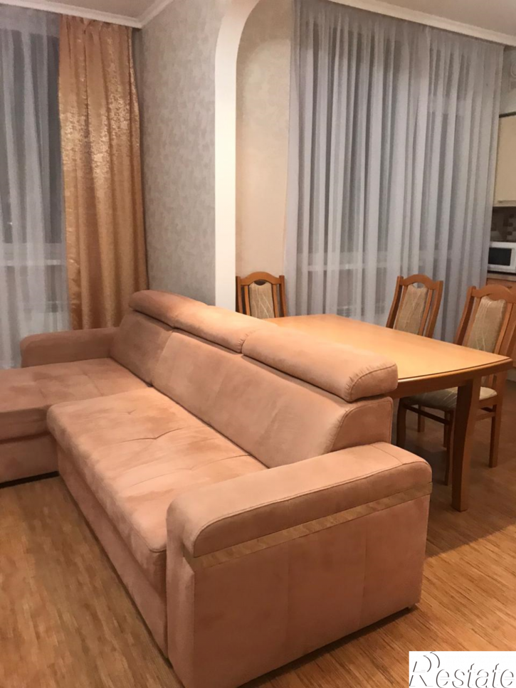 2-комн квартира Гайдара ул, 122