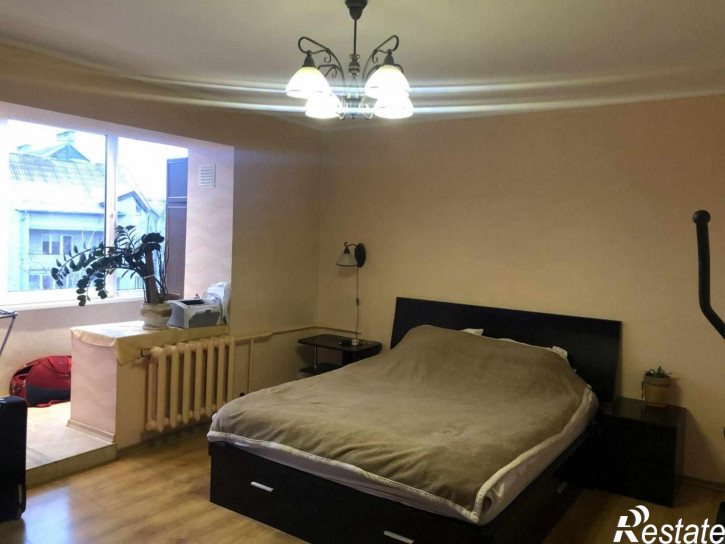 3-комн квартира Грибоедова ул, 19