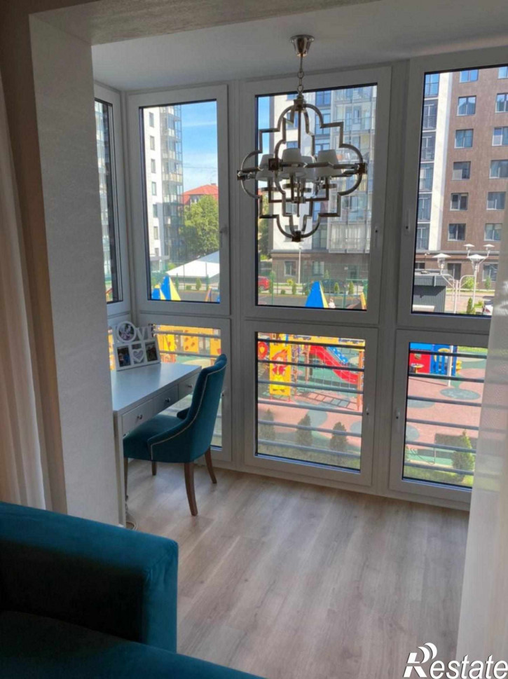 3-комн квартира Космонавта Леонова ул, 55