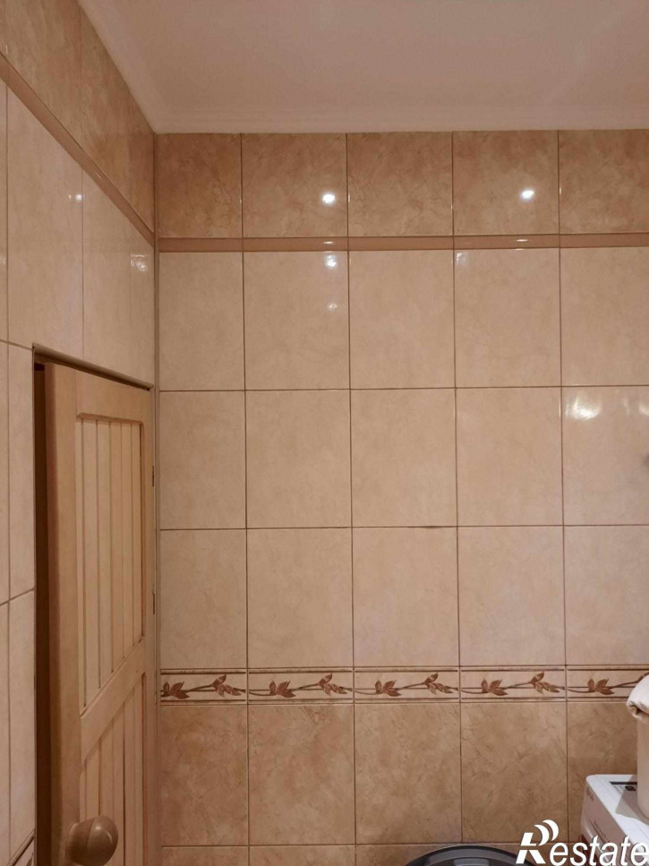 3-комн квартира Полковника Ефремова ул, 3