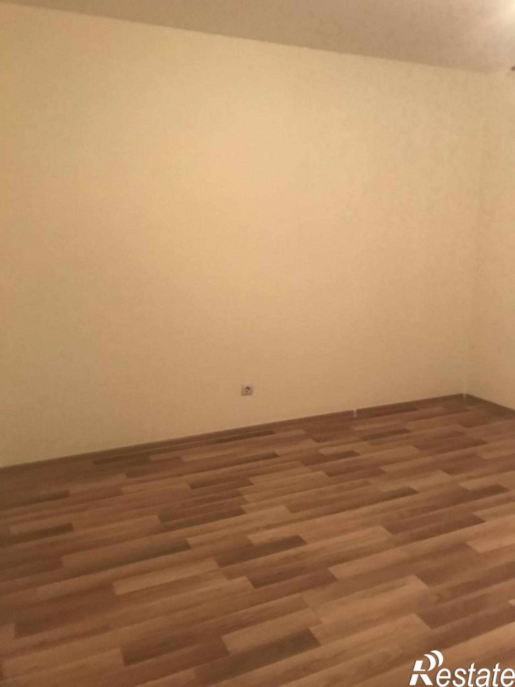 2-комн квартира Левитана ул, 40