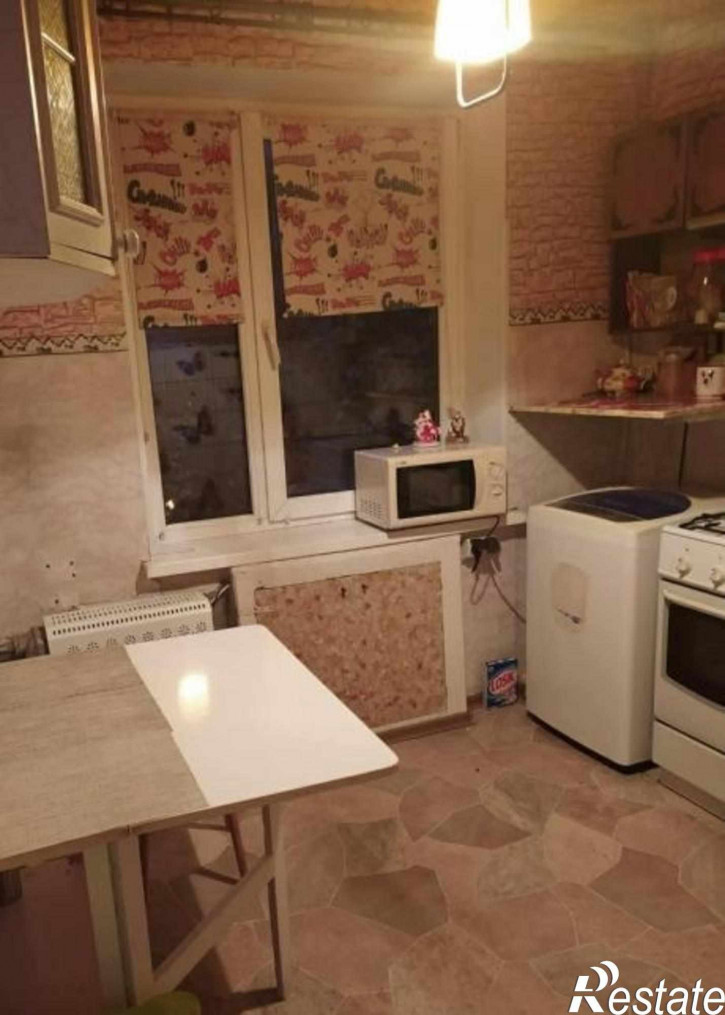 3-комн квартира Карташева ул, 30В