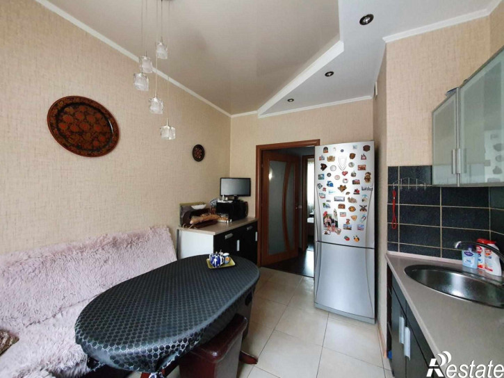 3-комн квартира Офицерская ул, 16