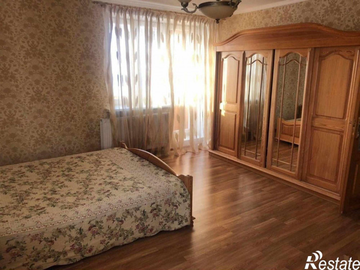 4-комн квартира Комсомольская ул, 21а