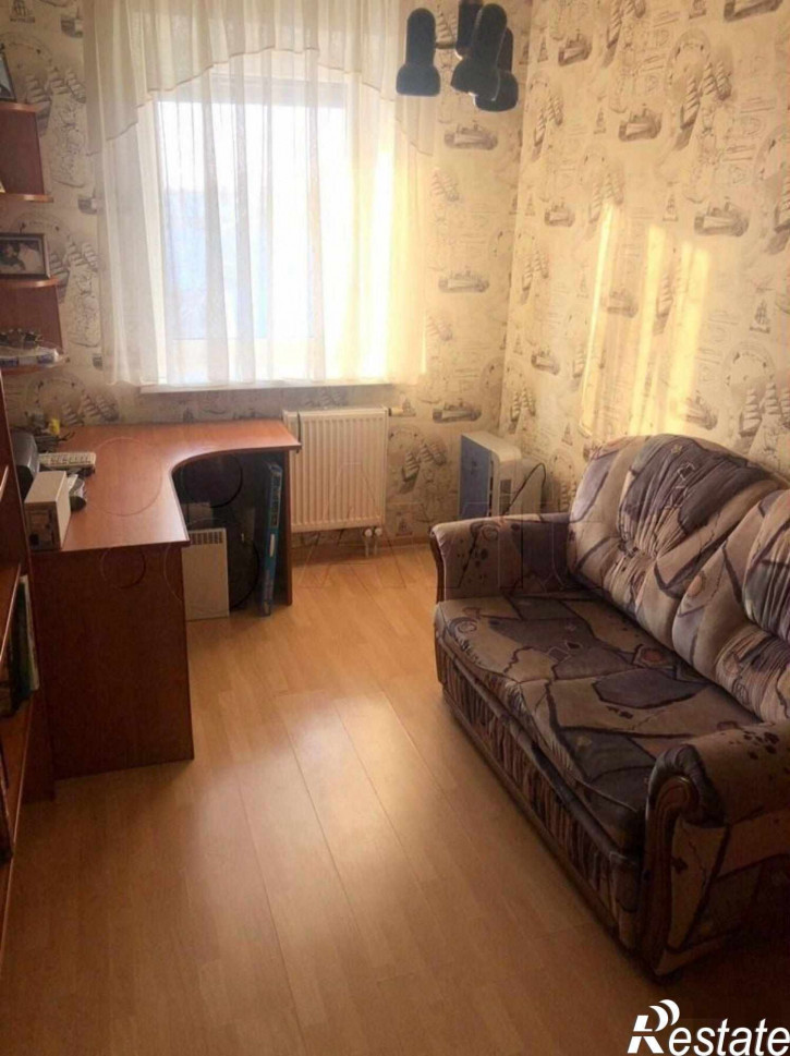 4-комн квартира Комсомольская ул, 21а