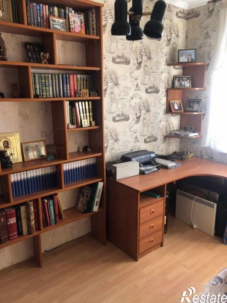 4-комн квартира Комсомольская ул, 21а