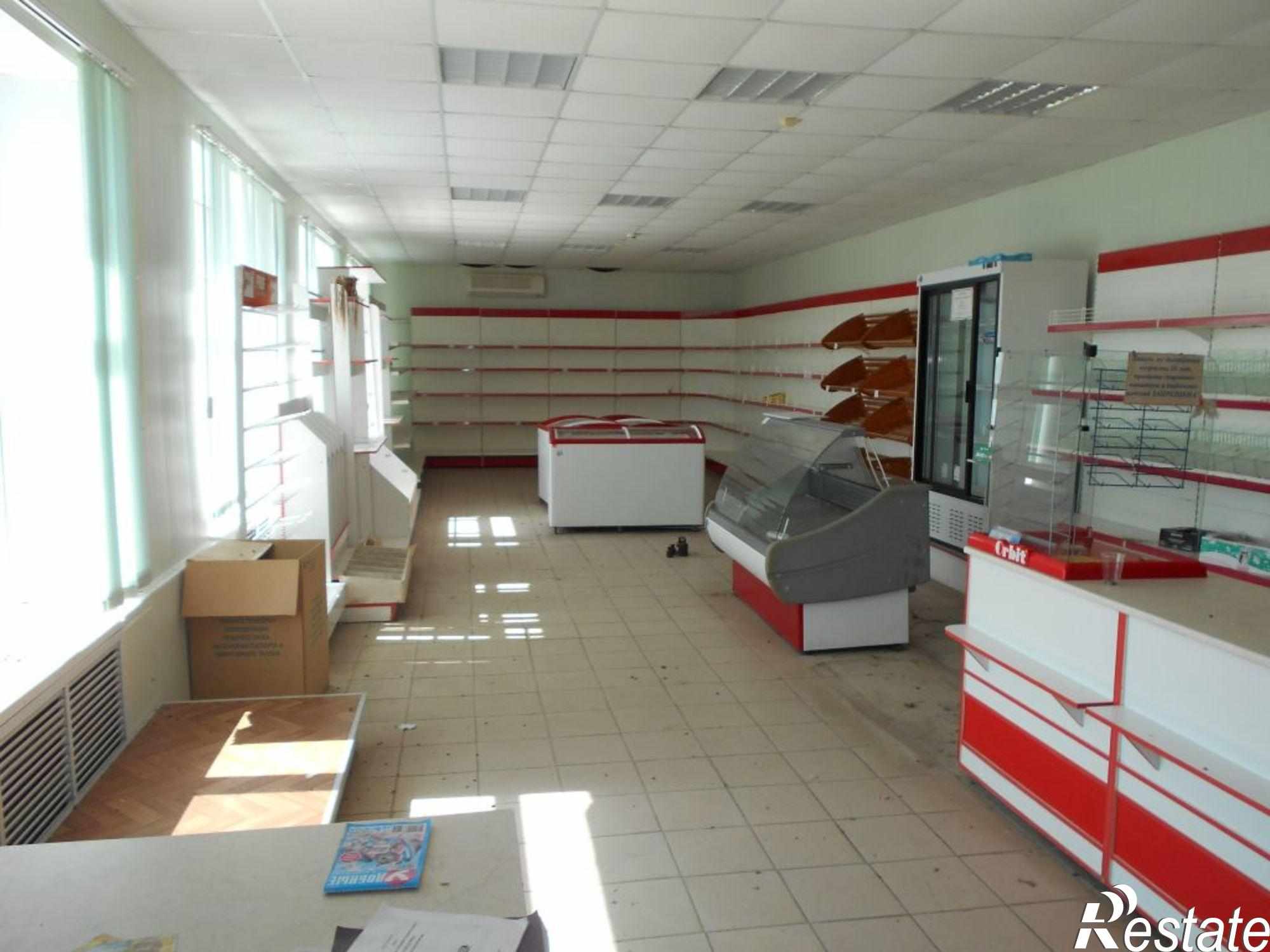 Купить торговое помещение за 600 000 рублей на центральная, 1