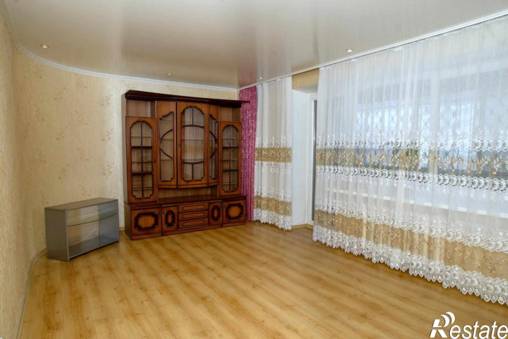 3-комн квартира б-р. Сергея Есенина, д. 2