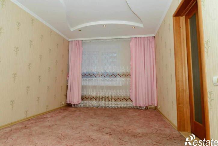 3-комн квартира б-р. Сергея Есенина, д. 2