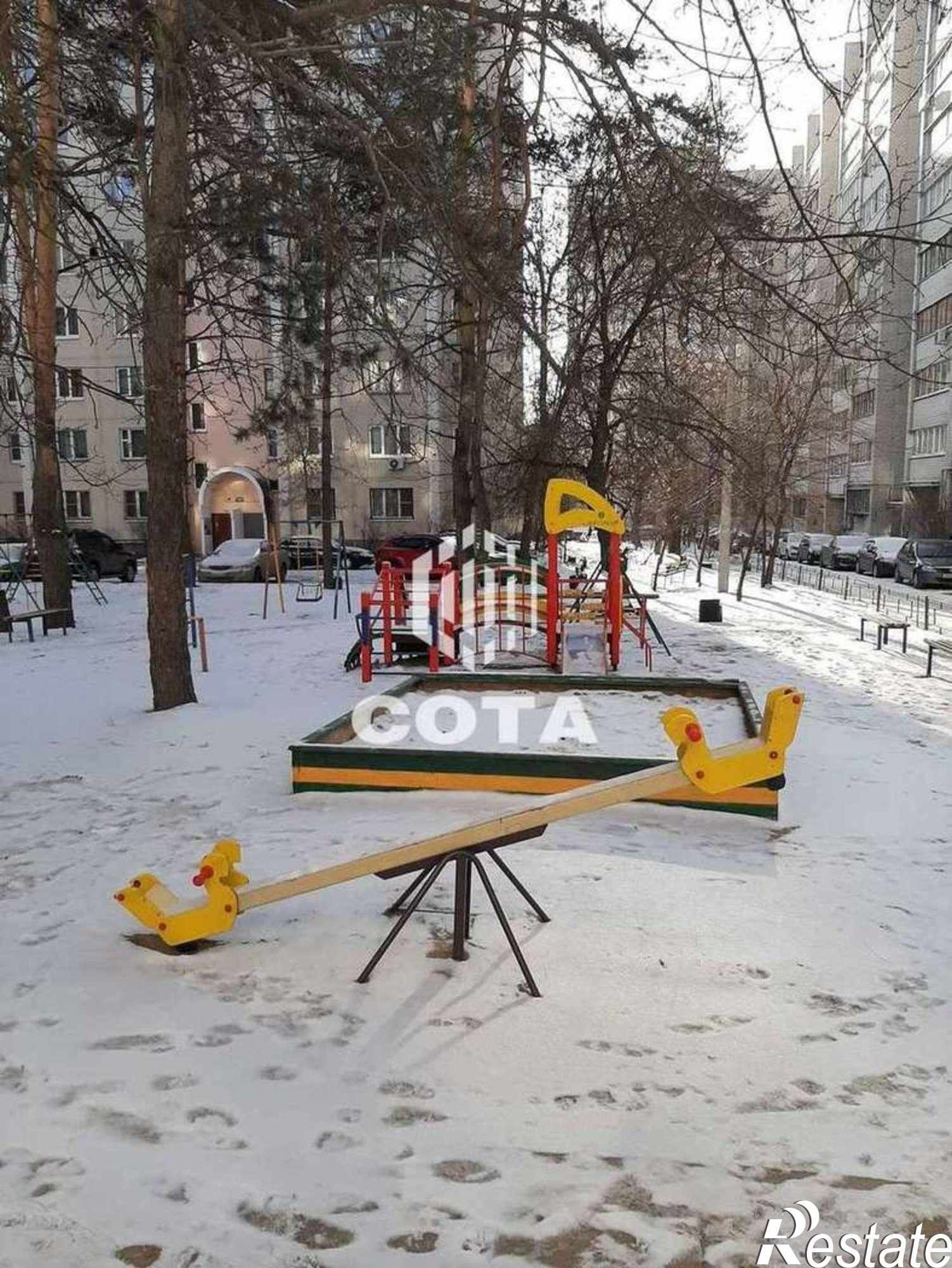 Купить квартиру за 9 300 000 рублей на 9 Января улица, 300/4