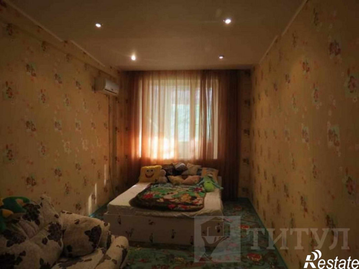3-комн квартира Чкаловский, Вятская