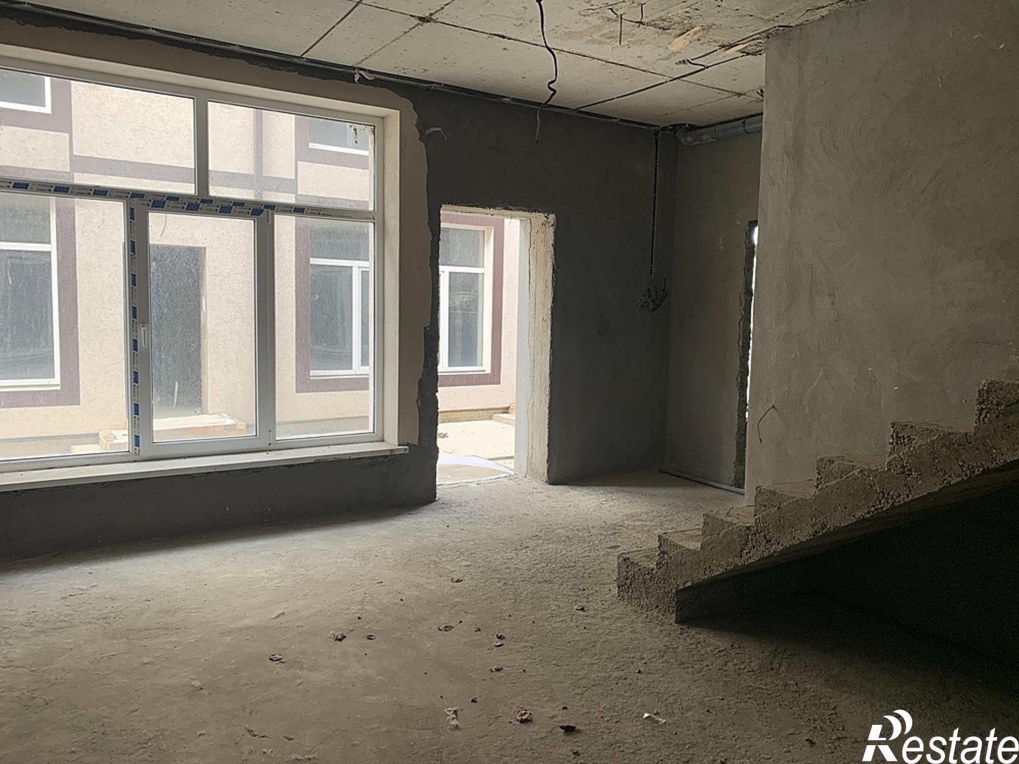 Купить квартиру за 10 000 000 рублей на Восточная улица, 22