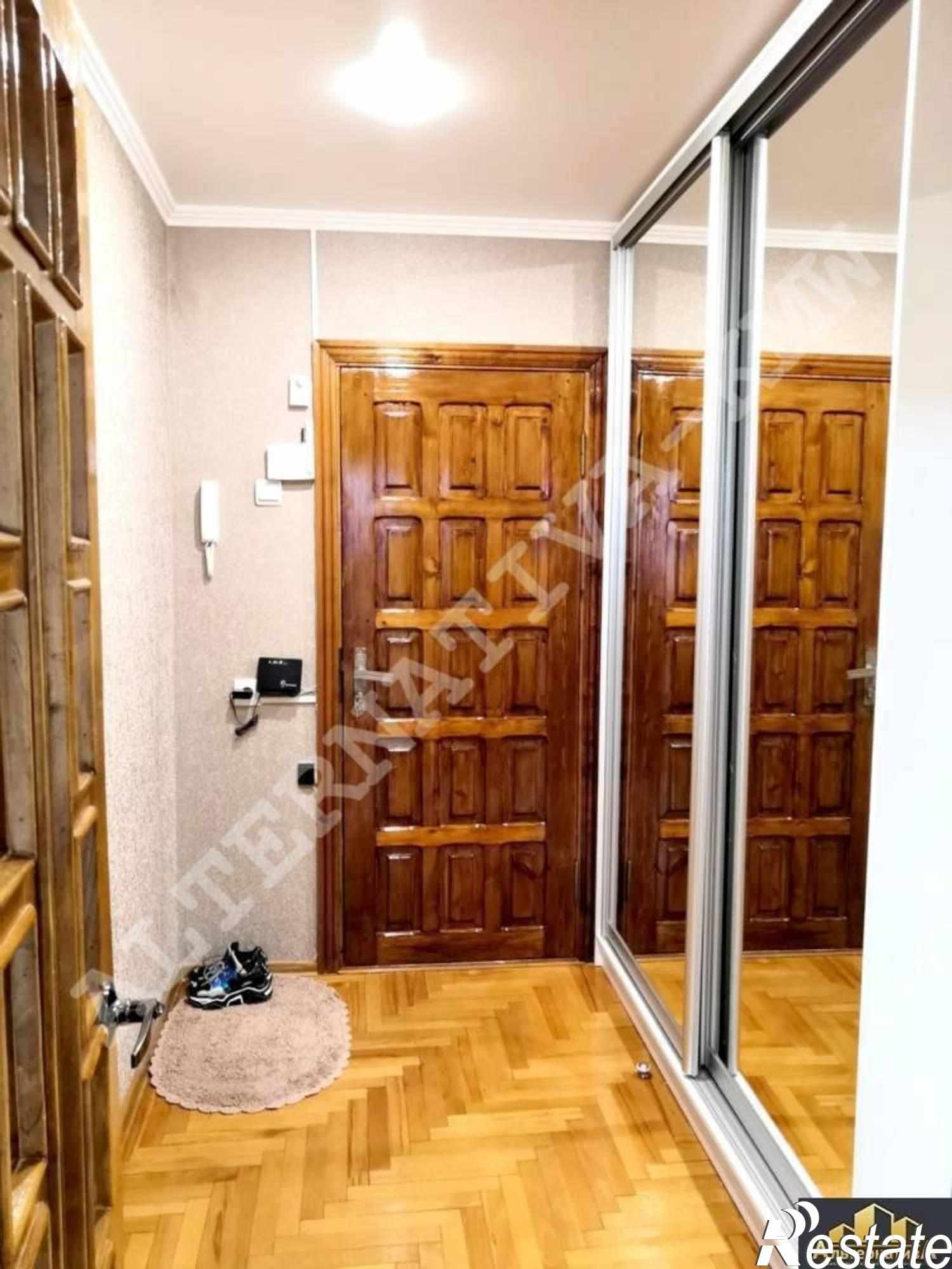 Купить квартиру за 16 000 000 рублей на Орджоникидзе ул.