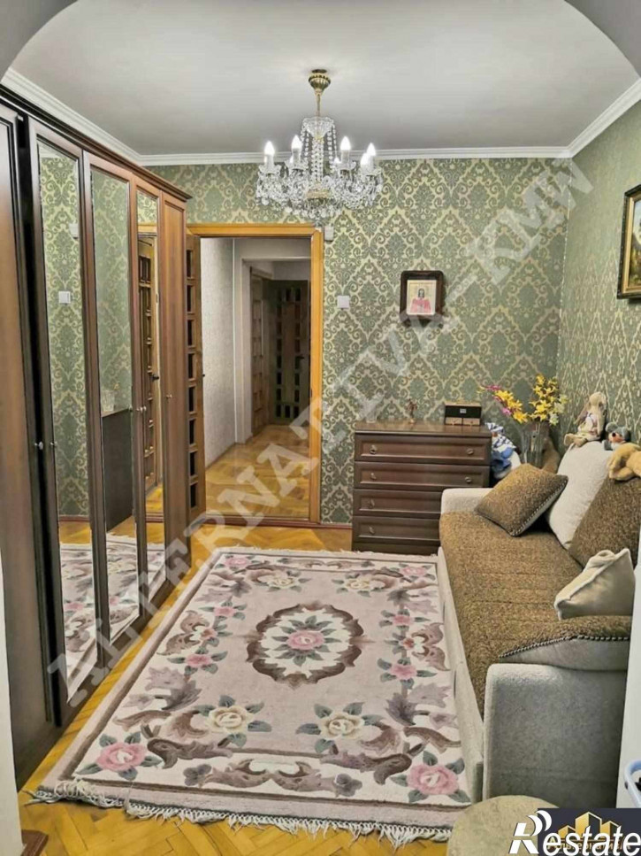 3-комн квартира Орджоникидзе ул.