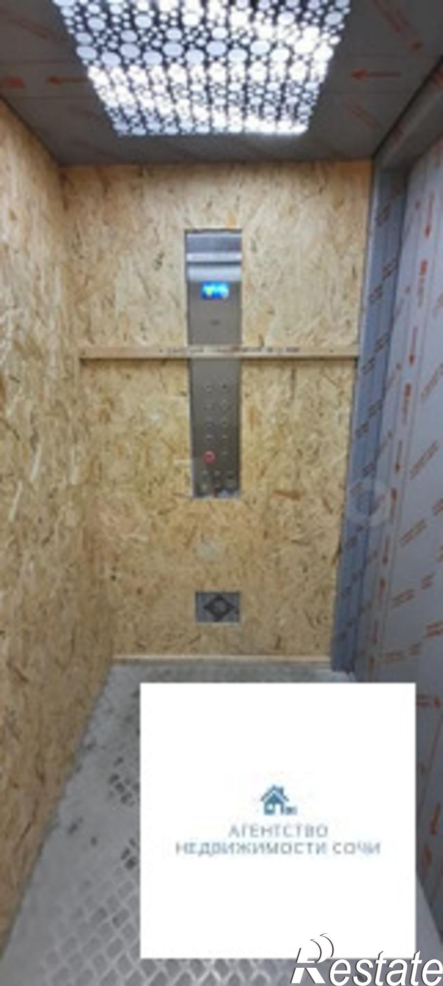 Купить квартиру за 9 100 000 рублей на Тепличная улица,83/1