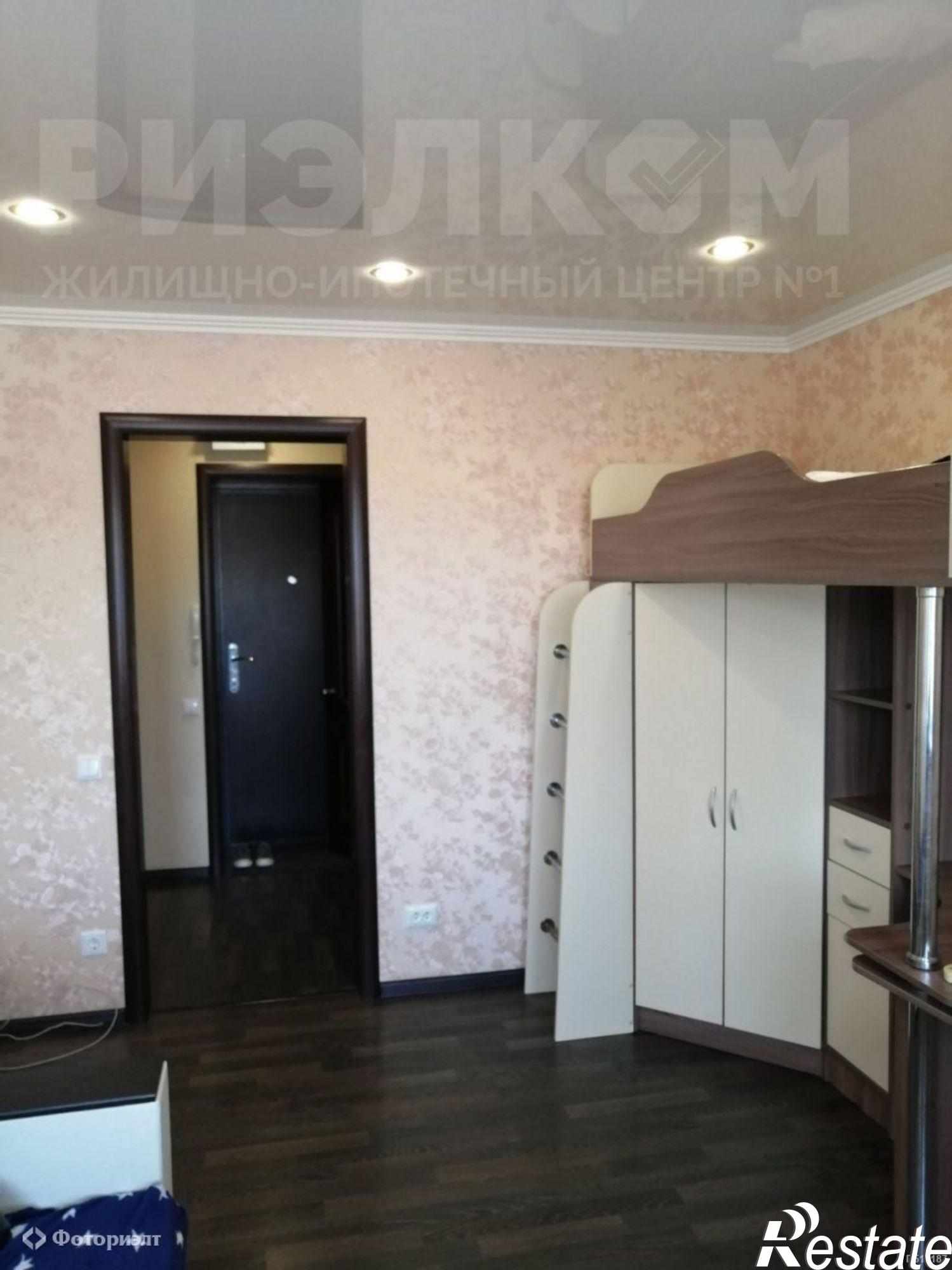 Купить квартиру за 550 000 рублей на Комарова ул, 122